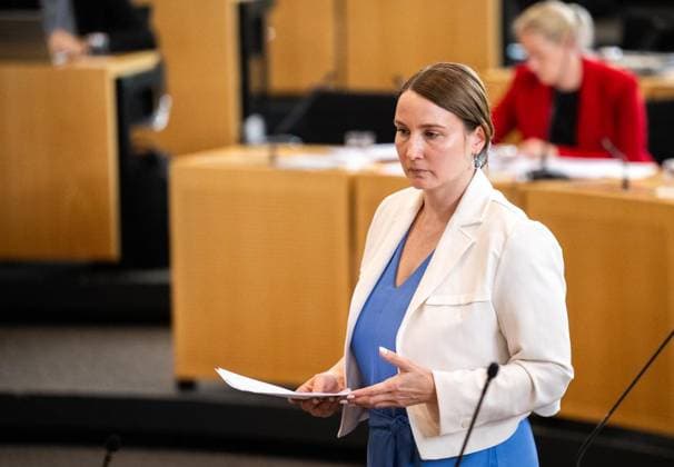 8. THÜRINGER LANDTAG - 43. PLENARSITZUNG ** NUR FÜR REDAKTIONELLE ZWECKE ** EDITORIAL USE ONLY **<p>20 05 2026-Erfurt: Thüringer Landtag 8. Wahlperiode 43. Plenarsitzung im Foto: Katharina Schenk (SPD), Thüringer Ministerin für Soziales, Gesundheit, Arbeit und Familie ( Deutschland Thueringen Erfurt Copyright: SaschaxFromm *** 8 THURINGIAN STATE PARLIAMENT 43 PLENARY SESSION FOR EDITORIAL PURPOSES ONLY EDITORIAL USE ONLY p 20 05 2026 Erfurt Thuringian State Parliament 8 Election Period 43 Plenary Session photo Katharina Schenk SPD , Thuringian Minister for Social Affairs, Health, Labor and Family Germany Thuringia Erfurt Copyright SaschaxFromm Copyright: SaschaxFromm doc85xliis28eg1ktwuqaj6 ,EDITORIAL USE ONLY