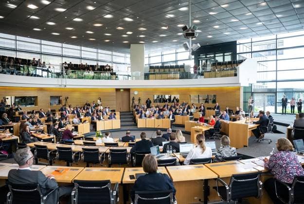 8. THÜRINGER LANDTAG - 43. PLENARSITZUNG ** NUR FÜR REDAKTIONELLE ZWECKE ** EDITORIAL USE ONLY **<p>20 05 2026-Erfurt: Thüringer Landtag 8. Wahlperiode 43. Plenarsitzung im Foto: Blick in den Plenarsaal ( Deutschland Thueringen Erfurt Copyright: SaschaxFromm *** 8 THURINGIAN STATE PARLIAMENT 43 PLENARY SESSION FOR EDITORIAL PURPOSES ONLY EDITORIAL USE ONLY p 20 05 2026 Erfurt Thuringian State Parliament 8 Election Period 43 Plenary Session in the photo View into the plenary hall Germany Thuringia Erfurt Copyright SaschaxFromm Copyright: SaschaxFromm doc85xlob92fongl3xzhr1 ,EDITORIAL USE ONLY