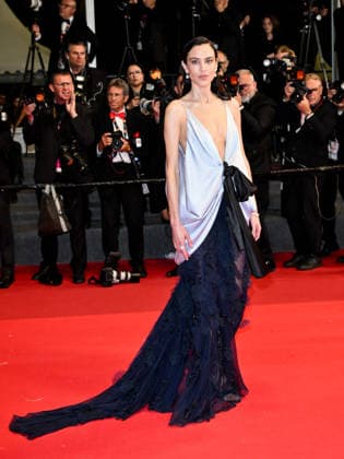 IPA84913049 - Cannes, 79th Cannes Film Festival 2025 - evening 9. red carpet The Man I Love . Pictured is Alexa Chung  Copyright: xSimonexComix xPoolxPhotoxEventsx07x 84913049