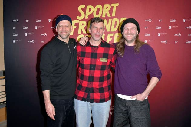 Florian Weber, Rüdiger Linhof und Peter Brugger von Sportfreunde Stiller bei der Preview des ARD-Dokumentarfilms Sportfreunde Stiller - Mit dem Herz in der Hand im Colosseum. Berlin, 20.05.2026 *** Florian Weber, Rüdiger Linhof and Peter Brugger from Sportfreunde Stiller at the preview of the ARD documentary Sportfreunde Stiller Mit dem Herz in der Hand at the Colosseum Berlin, 20 05 2026 Foto:xM.xBehrensx xFuturexImagex sportfreunde_6509