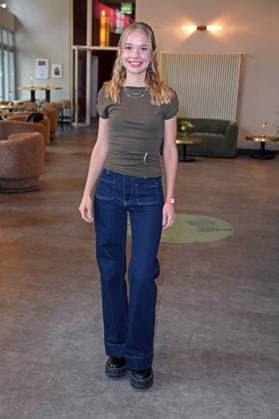 Katharina Hirschberg bei der Kinopremiere der RTL TV-Serie DER LEHRER im Filmtheater Colosseum in Berlin am 20.05.2026 *** Katharina Hirschberg at the cinema premiere of the RTL TV series DER LEHRER at the Colosseum movie theater in Berlin on 20 05 2026
