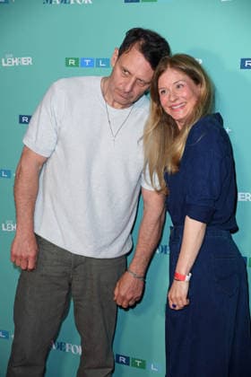 Hendrik Duryn, Birte Hanusrichter bei der Kinopremiere der RTL TV-Serie DER LEHRER im Filmtheater Colosseum in Berlin am 20.05.2026 *** Hendrik Duryn, Birte Hanusrichter at the cinema premiere of the RTL TV series DER LEHRER at the Colosseum movie theater in Berlin on 20 05 2026