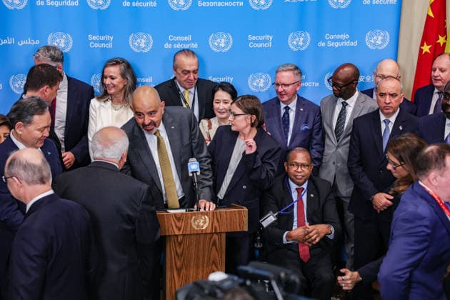 May 20, 2026, New York, New York, USA: WALID OBEIDAT, Permanent Representative of Jordan to the United Nations, greets supporters at the Security Council stakeout at UNHQ before a Security Council meeting on the Protection of Civilians in Armed Conflict, on behalf of the founding states of the Global Initiative to Galvanize Political Commitment to International Humanitarian Law, as MIRJANA SPOLJARIC, President of the International Committee of the Red Cross, stood alongside representatives of member states in support. New York USA  - ZUMAo116 20260520_znp_o116_014 Copyright: xBiancaxOterox