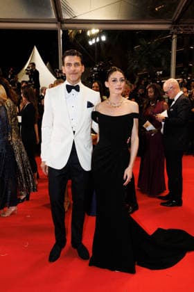 Olivia Palermo et son mari Johannes Huebl Montée des marches du film The man I love lors du 79ème Festival International du Film de Cannes, le 20 mai 2026 Jacovides Moreau Bestimage Red carpet for The man I love at the 79th Cannes International Film Festival on May 20, 2026 Cannes France  Copyright: xJACOVIDES-MOREAUx xBESTIMAGExJACOVIDES-MOREAUx xBESTIMAGEx