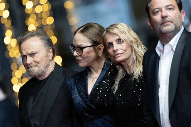 Franco Nero, Ornella Muti, Isabella Ferrari et Mathieu Verhaeghe Montée des marches du film Roma elastica lors du 79ème Festival International du Film de Cannes, le 20 mai 2026 Olivier Borde Bestimage Red carpet for Roma elastica at the 79th Cannes International Film Festival on May 20, 2026 Cannes France  Copyright: xOLIVIERxBORDEx xBESTIMAGExOLIVIERxBORDEx xBESTIMAGEx