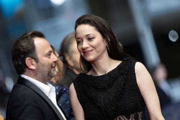 Marion Cotillard Montée des marches du film Roma elastica lors du 79ème Festival International du Film de Cannes, le 20 mai 2026 Olivier Borde Bestimage Red carpet for Roma elastica at the 79th Cannes International Film Festival on May 20, 2026 Cannes France  Copyright: xOLIVIERxBORDEx xBESTIMAGExOLIVIERxBORDEx xBESTIMAGEx