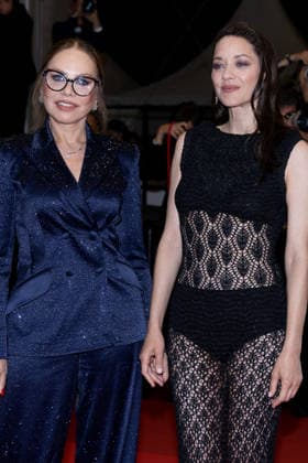 Ornella Muti, Marion Cotillard Montée des marches du film Roma elastica lors du 79ème Festival International du Film de Cannes, le 20 mai 2026 Olivier Borde Bestimage Red carpet for Roma elastica at the 79th Cannes International Film Festival on May 20, 2026 Cannes France  Copyright: xOLIVIERxBORDEx xBESTIMAGExOLIVIERxBORDEx xBESTIMAGEx