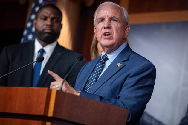 Florida GOP holds press conference on Cuba WASHINGTON, DC - MAY 20: Congressman Carlos Gimenez speaks at a press conference with Senator Rick Scott (not seen), Congressman Byron Donalds (L), and Congresswoman Maria Salazar (not seen) to discuss the Department of Justice’s indictment of Raul Castro, at the U.S. Capitol in Washington, DC on May 20, 2026. Nathan Posner Anadolu Washington United States. Editorial use only. Please get in touch for any other usage.  Copyright: x2026xAnadoluxNathanxPosnerx