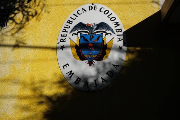Bolivian Foreign Minister holds a press conference La PAZ, BOLIVIA - MAY 20: Photograph showing the Colombian coat of arms at the embassy located in La Paz, Bolivia, on May 20, 2026. Jorge Mateo Romay Salinas Anadolu La Paz Bolivia. Editorial use only. Please get in touch for any other usage.  Copyright: x2026xAnadoluxJorgexMateoxRomayxSalinasx