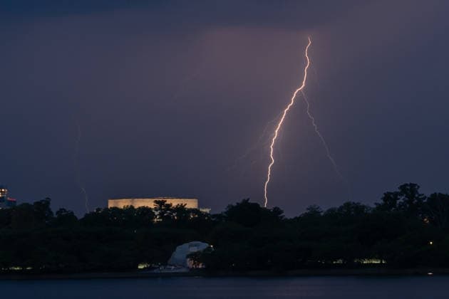 May 20, 2026, Washington, District Of Columbia, United States: Lightning illuminates the skies over Washington, D.C. as storms move through the region early in the evening. Washington United States  - ZUMAk206 20260520_znp_k206_019 Copyright: xMattxKaminskyx