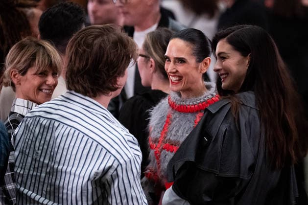 The Louis Vuitton Cruise 2027 Front Row - NYC Jennifer Connelly and Anne Hathaway attends the Louis Vuitton 2027 collection fashion show at the Frick Collection in New York City, NY, USA on May 20, 2026. Photo by Adam Gray ABACAPRESS.COM New York City United States  Copyright: xGrayxAdam ABACAx
