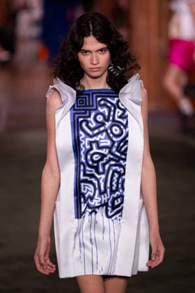 The Louis Vuitton Cruise 2027 Runway - NYC Models walk the runway during the Louis Vuitton 2027 collection fashion show at the Frick Collection in New York City, NY, USA on May 20, 2026. Photo by Adam Gray ABACAPRESS.COM New York City United States  Copyright: xGrayxAdam ABACAx