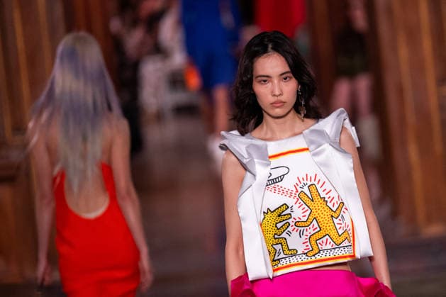 The Louis Vuitton Cruise 2027 Runway - NYC Models walk the runway during the Louis Vuitton 2027 collection fashion show at the Frick Collection in New York City, NY, USA on May 20, 2026. Photo by Adam Gray ABACAPRESS.COM New York City United States  Copyright: xGrayxAdam ABACAx