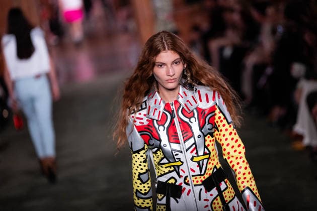 The Louis Vuitton Cruise 2027 Runway - NYC Models walk the runway during the Louis Vuitton 2027 collection fashion show at the Frick Collection in New York City, NY, USA on May 20, 2026. Photo by Adam Gray ABACAPRESS.COM New York City United States  Copyright: xGrayxAdam ABACAx