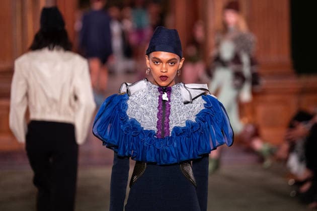The Louis Vuitton Cruise 2027 Runway - NYC Models walk the runway during the Louis Vuitton 2027 collection fashion show at the Frick Collection in New York City, NY, USA on May 20, 2026. Photo by Adam Gray ABACAPRESS.COM New York City United States  Copyright: xGrayxAdam ABACAx