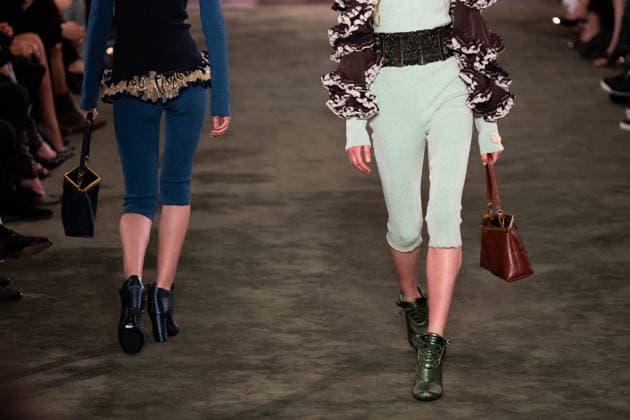 The Louis Vuitton Cruise 2027 Runway - NYC Models walk the runway during the Louis Vuitton 2027 collection fashion show at the Frick Collection in New York City, NY, USA on May 20, 2026. Photo by Adam Gray ABACAPRESS.COM New York City United States  Copyright: xGrayxAdam ABACAx