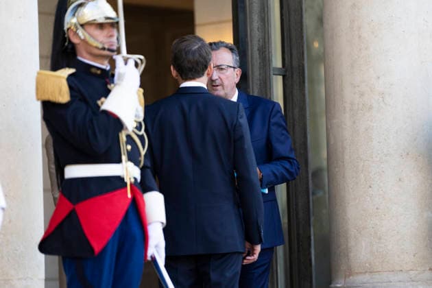 President Macron Welcomes Papua New Guinea PM Marape - Paris Jose Pietroboni, Chief of Protocol at the Élysée Palace, with Emmanuel Macron, President of France, before he received James Marape, Prime Minister of Papua New Guinea, at the Élysée Palace in Paris, on 20 May 2026, as part of bilateral partnerships in the Indo-Pacific region in the fields of security and defence, the fight against illegal fishing, biodiversity and sustainable development. Photo by Jeremy Paoloni ABACAPRESS.COM Paris France  Copyright: xPaolonixJeremy ABACAx
