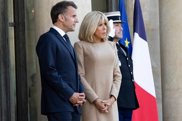 President Macron Welcomes Papua New Guinea PM Marape - Paris Brigitte Macron, First Lady of France, and Emmanuel Macron, President of the Republic, before he received James Marape, Prime Minister of Papua New Guinea, at the Élysée Palace in Paris, on 20 May 2026, as part of bilateral partnerships in the Indo-Pacific region in the fields of security and defence, the fight against illegal fishing, biodiversity and sustainable development. Photo by Jeremy Paoloni ABACAPRESS.COM Paris France  Copyright: xPaolonixJeremy ABACAx