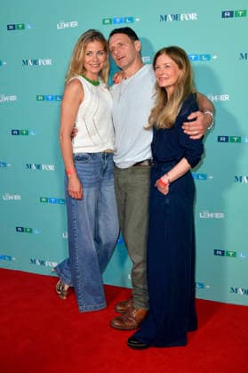 Jessica Ginkel, Hendrik Duryn und Birte Hanusrichter bei der Premiere der 10. Staffel der RTL Serie Der Lehrer im Colosseum. Berlin, 20.05.2026 *** Jessica Ginkel, Hendrik Duryn and Birte Hanusrichter at the premiere of the 10th season of the RTL series Der Lehrer at the Colosseum Berlin, 20 05 2026 Foto:xM.xBehrensx xFuturexImagex lehrer_6534