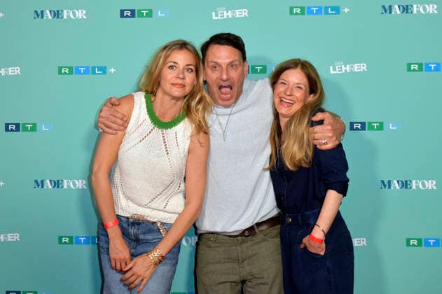 Jessica Ginkel, Hendrik Duryn und Birte Hanusrichter bei der Premiere der 10. Staffel der RTL Serie Der Lehrer im Colosseum. Berlin, 20.05.2026 *** Jessica Ginkel, Hendrik Duryn and Birte Hanusrichter at the premiere of the 10th season of the RTL series Der Lehrer at the Colosseum Berlin, 20 05 2026 Foto:xM.xBehrensx xFuturexImagex lehrer_6543