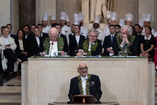 Guy Savoy, French multi-star chef Guy Savoy, has just been officially installed as a member of the Académie des Beaux Arts A ceremony that took place under the dome of the Institut de France, in Paris, France, on May 20, 2026 This is the first time a chef has joined the prestigious institution Julien Sarkissian Bestimage French chef Guy Savoy during his investiture ceremony at the Académie des Beaux Arts in Paris, France, on May 20, 2026 Paris France  Copyright: xJulienxSarkissianx xBestimagexJulienxSarkissianx xBestimagex