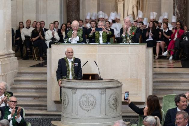 Guy Savoy, French multi-star chef Guy Savoy, has just been officially installed as a member of the Académie des Beaux Arts A ceremony that took place under the dome of the Institut de France, in Paris, France, on May 20, 2026 This is the first time a chef has joined the prestigious institution Julien Sarkissian Bestimage French chef Guy Savoy during his investiture ceremony at the Académie des Beaux Arts in Paris, France, on May 20, 2026 Paris France  Copyright: xJulienxSarkissianx xBestimagexJulienxSarkissianx xBestimagex