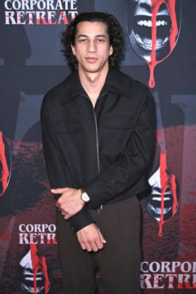 Benjamin Norris bei der Premiere des Kinofilms Corporate Retreat im AMC Burbank 16. Burbank, 20.05.2026 *** Benjamin Norris at the premiere of the movie Corporate Retreat at AMC Burbank 16 Burbank, 20 05 2026 Foto:xD.xStarbuckx xFuturexImagex retreat_6531