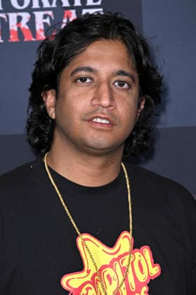 Ashwin Jacob bei der Premiere des Kinofilms Corporate Retreat im AMC Burbank 16. Burbank, 20.05.2026 *** Ashwin Jacob at the premiere of the movie Corporate Retreat at AMC Burbank 16 Burbank, 20 05 2026 Foto:xD.xStarbuckx xFuturexImagex retreat_6522