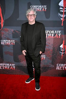 Uri Singer bei der Premiere des Kinofilms Corporate Retreat im AMC Burbank 16. Burbank, 20.05.2026 *** Uri Singer at the premiere of the movie Corporate Retreat at AMC Burbank 16 Burbank, 20 05 2026 Foto:xD.xStarbuckx xFuturexImagex retreat_6537