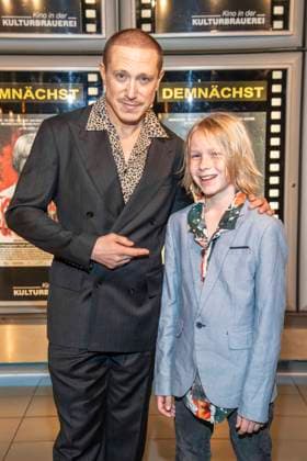 ABB JACOBS- Timo Jacobs mit Milo Eisenblaetter bei der Sondervorfuehrung des KIno Films Tod meiner Jugend im Kino in der Kulturbrauerei 20.05.2026 in Berlin Berlin Deutschland *** ABB JACOBS Timo Jacobs with Milo Eisenblaetter at the special screening of the KIno film Tod meiner Jugend at the cinema in the Kulturbrauerei 20 05 2026 in Berlin Berlin Germany