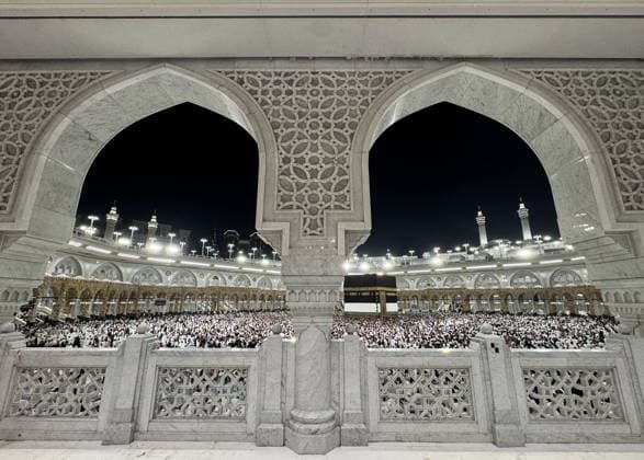 Muslim pilgrims visit the holy sites ahead of the Hajj pilgrimage in Mecca MECCA, SAUDI ARABIA - MAY 20: Muslim pilgrims from various countries around the world who come to perform the Hajj, circumambulate the Masjid al-Haram wearing Ihram ahead of the Hajj pilgrimage in Mecca, Saudi Arabia on May 20, 2026. Ali Atmaca Anadolu Mecca Saudi Arabia. Editorial use only. Please get in touch for any other usage.  Copyright: x2026xAnadoluxAlixAtmacax