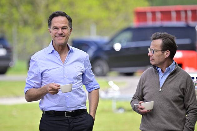 REVINGE, SVERIGE 20260521 Statsminister Ulf Kristersson och NATO:s generalsekreterare Mark Rutte besökte pa torsdagen Myndigheten för Civilt försvar i Revinge där de deltog i olika övningar där militärt och civilt försvar samverkar efter bomb och missilangrepp. Besöket hos MCF var en del av NATO-mötet i Helsingborg. REVINGE SVERIGE x50090x *** REVINGE, SWEDEN 20260521 Prime Minister Ulf Kristersson and NATO Secretary General Mark Rutte visited the Swedish Civil Defense Authority in Revinge on Thursday where they participated in various exercises where military and civil defense work together after bomb and missile attacks The visit to MCF was part of the NATO meeting in Helsingborg REVINGE SWEDEN x50090x  Copyright: xJohanxNilsson TTx NATOS UTRIKESMINISTERMÖTE REVINGE NDzswD63rjg