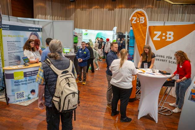 In der Saarbrücker Saarlandhalle findet am Donnerstag (21.5.2026) die Karrieremesse Job und Weiterbildung der Arbeitsagentur statt. Über 100 Aussteller sind mit einem Stand vertreten. *** On Thursday 21 5 2026, the Saarlandhalle in Saarbrücken will host the Job and Training Career Fair organized by the Employment Agency Over 100 exhibitors will be represented with a stand bub