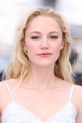 Cannes - Victorian Psycho JD Maika Monroe attending the Photocall of the movie Victorian Psycho during the 79th Cannes Film Festival in Cannes, France on May 21, 2026. Photo by Jerome Domine ABACAPRESS.COM Cannes France  Copyright: xDominexJerome ABACAx
