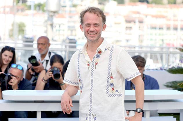 Emmanuel Marre beim Photocall zum Kinofilm Notre salut A Man of His Time auf dem Festival de Cannes 2026 79. Internationale Filmfestspiele von Cannes am Palais des Festivals. Cannes, 21.05.2026