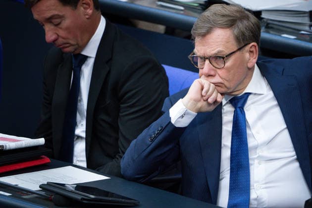 Deutscher Bundestag, 80. Plenarsitzung Dr. Johann David Wadephul, Bundesminister des Auswaertigen im Portrait auf der Regierungsbank bei der 80. Sitzung des Deutschen Bundestag in Berlin, 21.05.2026 Berlin Berlin Deutschland *** German Bundestag, 80th plenary session Dr. Johann David Wadephul, Federal Minister of Foreign Affairs in portrait on the government bench at the 80th session of the German Bundestag in Berlin, 21 05 2026 Berlin Berlin Germany