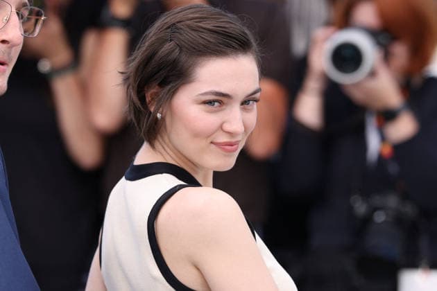 Cannes - La Bataille De Gaulle L Age De Fer Photocall Anamaria Vartolomei, posing during the La Bataille De Gaulle: L Age De Fer (De Gaulle: Tilting Iron) photocall at the 79th annual Cannes Film Festival at Palais des Festivals on May 21, 2026 in Cannes, France. Photo by Jerome Domine ABACAPRESS.COM Cannes France  Copyright: xDominexJerome ABACAx
