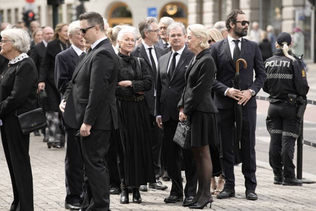 Stein Erik bisettes fra Oslo domkirke Oslo 20260521. Stein Erik Hagen bisettes fra Oslo domkirke torsdag. Foto: Stian Lysberg Solum NTB Oslo Norge tgzlwXsi-UU EDITORIAL USE ONLY Ref:_POLtgzlwXsi-UU.jpg *** Stein Eriks funeral from Oslo Cathedral Oslo 20260521 Stein Erik Hagens funeral from Oslo Cathedral on Thursday Photo Stian Lysberg Solum NTB Oslo Norway tgzlwXsi UU EDITORIAL USE ONLY Ref POLtgzlwXsi UU jpg  Copyright: xStianxLysbergxSolumx xNTBx