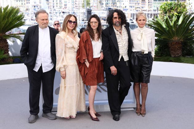 Cannes - Roma Elastica Photocall Franco Nero, Ornella Muti, Martina Scrinzi, Bertrand Mandico and Isabella Ferrari posing during the Roma Elastica photocall at the 79th annual Cannes Film Festival at Palais des Festivals on May 21, 2026 in Cannes, France. Photo by Jerome Domine ABACAPRESS.COM Cannes France  Copyright: xDominexJerome ABACAx