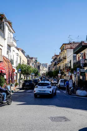 Bacoli, earthquake 4.4 Bacoli: following this morning™s earthquake at 5.50am, there are no major issues in the town; only in Via Ercole has a cornice fallen from a building. In photo _BPH6116 Copyright: xAntonioxBalascox