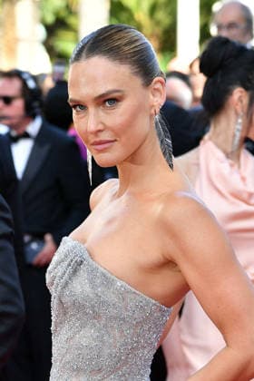 Bar Refaeli bei der La Bataille de Gaulle Premiere am 20.05.2026 im Rahmen vom 79. Film Festival in Cannes Bar Refaeli attends the La Bataille de Gaulle screening during the 79th annual Cannes Film Festival at Palais des Festivals on May 20, 2026 in Cannes, France 79th Cannes Film Festival - La Bataille de Gaulle Premiere *** Bar Refaeli at the La Bataille de Gaulle premiere on May 20, 2026 at the 79th Cannes Film Festival Bar Refaeli attends the La Bataille de Gaulle screening during the 79th annual Cannes Film Festival at Palais des Festivals on May 20, 2026 in Cannes, France 79th Cannes Film Festival La Bataille de Gaulle Premiere 