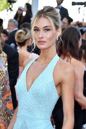 Grace Elizabeth bei der La Bataille de Gaulle Premiere am 20.05.2026 im Rahmen vom 79. Film Festival in Cannes Grace Elizabeth attends the La Bataille de Gaulle screening during the 79th annual Cannes Film Festival at Palais des Festivals on May 20, 2026 in Cannes, France 79th Cannes Film Festival - La Bataille de Gaulle Premiere *** Grace Elizabeth at the La Bataille de Gaulle premiere on May 20, 2026 at the 79th Cannes Film Festival Grace Elizabeth attends the La Bataille de Gaulle screening during the 79th annual Cannes Film Festival at Palais des Festivals on May 20, 2026 in Cannes, France 79th Cannes Film Festival La Bataille de Gaulle Premiere 