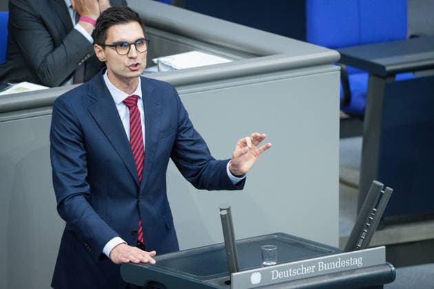 Deutscher Bundestag, 80. Plenarsitzung Sepp Mueller (CDU) im Portrait bei seiner Rede zum Tagesordnungspunkt EU-Gebaeuderichtlinie, Energieunabhängigkeit bei der 80. Sitzung des Deutschen Bundestag in Berlin, 21.05.2026 Berlin Berlin Deutschland *** German Bundestag, 80th plenary session Sepp Mueller CDU in portrait during his speech on the agenda item EU Building Directive, energy independence at the 80th session of the German Bundestag in Berlin, 21 05 2026 Berlin Berlin Germany