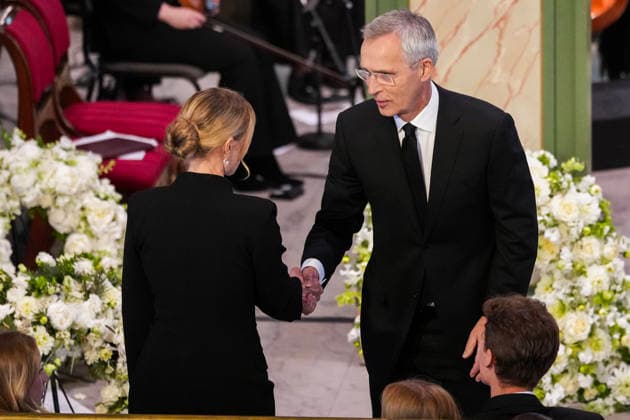 Stein Erik Hagen bisettes fra Oslo domkirke Oslo 20260521. Finansminister Jens Stoltenberg (Ap) for bisettelsen til Stein Erik Hagen i Oslo domkirke torsdag. Foto: Ole Berg-Rusten NTB POOL Oslo Norge zKJE1iF6qM4 EDITORIAL USE ONLY Ref:_POL_BUSzKJE1iF6qM4.jpg *** Stein Erik Hagens funeral from Oslo Cathedral Oslo 20260521 Finance Minister Jens Stoltenberg Ap for the funeral of Stein Erik Hagen in Oslo Cathedral on Thursday Photo Ole Berg Rusten NTB POOL Oslo Norway zKJE1iF6qM4 EDITORIAL USE ONLY Ref POL BUSzKJE1iF6qM4 jpg  Copyright: xOlexBerg-Rustenx xNTBx