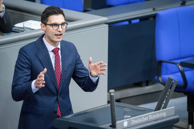 Deutscher Bundestag, 80. Plenarsitzung Sepp Mueller (CDU) im Portrait bei seiner Rede zum Tagesordnungspunkt EU-Gebaeuderichtlinie, Energieunabhängigkeit bei der 80. Sitzung des Deutschen Bundestag in Berlin, 21.05.2026 Berlin Berlin Deutschland *** German Bundestag, 80th plenary session Sepp Mueller CDU in portrait during his speech on the agenda item EU Building Directive, energy independence at the 80th session of the German Bundestag in Berlin, 21 05 2026 Berlin Berlin Germany