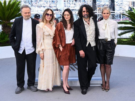 IPA84930332 - Cannes, 79th Cannes Film Festival 2025 - day 10.photocall of Roma Elastica In the photo: Franco Nero, Ornella Muti, Martina Scrinzi, Bertrand Mandico and Isabella Ferrari  Copyright: xAlbertoxTerenghix xPoolxPhotoxEventsx07x 84930332
