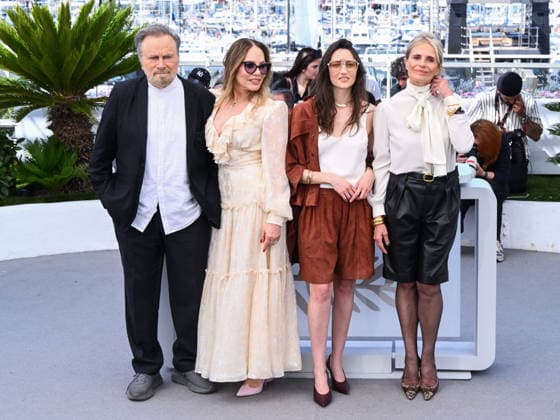 IPA84930344 - Cannes, 79th Cannes Film Festival 2025 - day 10.photocall of Roma Elastica In the photo: Franco Nero, Ornella Muti, Martina Scrinzi, Bertrand Mandico and Isabella Ferrari  Copyright: xAlbertoxTerenghix xPoolxPhotoxEventsx07x 84930344