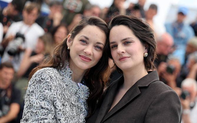 Marion Cotillard and Noémie Merlant at the Roma Elastica photocall at the 79th International Film Festival in Cannes, France, May 21, 2026 Jacovides Moreau Bestimage Roma Elastica photocall at the 79th annual Cannes Film Festival at Palais des Festivals on May 21, 2026 in Cannes, France Cannes France  Copyright: xJACOVIDES-MOREAUx xBESTIMAGExJACOVIDES-MOREAUx xBESTIMAGEx