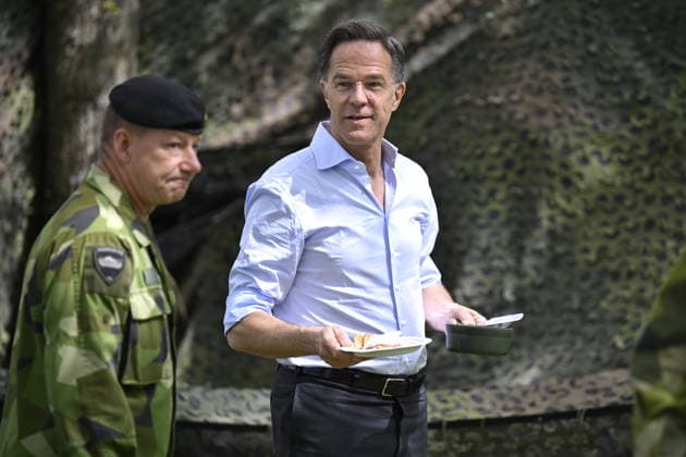 Mark Rutte, Secretary General of NATO, is served pea soup and Swedish pancakes for lunch during a visit to the Swedish Civil Defence and Resilience Agency in Revinge, Lund, in Sweden on May 21, 2026, as part of the NATO meeting in Helsingborg, Sweden, May 21-22 2026. REVINGE SWEDEN x50090x *** Mark Rutte, Secretary General of NATO, is served pea soup and Swedish pancakes for lunch during a visit to the Swedish Civil Defence and Resilience Agency in Revinge, Lund, in Sweden on May 21, 2026, as part of the NATO meeting in Helsingborg, Sweden, May 21 22 2026 REVINGE SWEDEN x50090x  Copyright: xJohanxNilsson TTx NATO FOREIGN MINISTERS MEETING SWEDEN N7JYdpvafJA