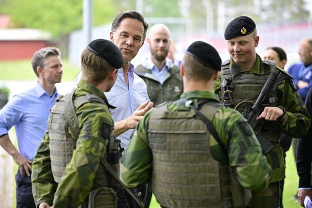 Mark Rutte, Secretary General of NATO, speaks to Swedish conscripts during a visit to the Swedish Civil Defence and Resilience Agency in Revinge, Lund, in Sweden on May 21, 2026, as part of the NATO meeting in Helsingborg, Sweden, May 21-22 2026. REVINGE SWEDEN x50090x *** Mark Rutte, Secretary General of NATO, speaks to Swedish conscripts during a visit to the Swedish Civil Defence and Resilience Agency in Revinge, Lund, in Sweden on May 21, 2026, as part of the NATO meeting in Helsingborg, Sweden, May 21 22 2026 REVINGE SWEDEN x50090x  Copyright: xJohanxNilsson TTx NATO FOREIGN MINISTERS MEETING SWEDEN tuEOlc0eHRQ